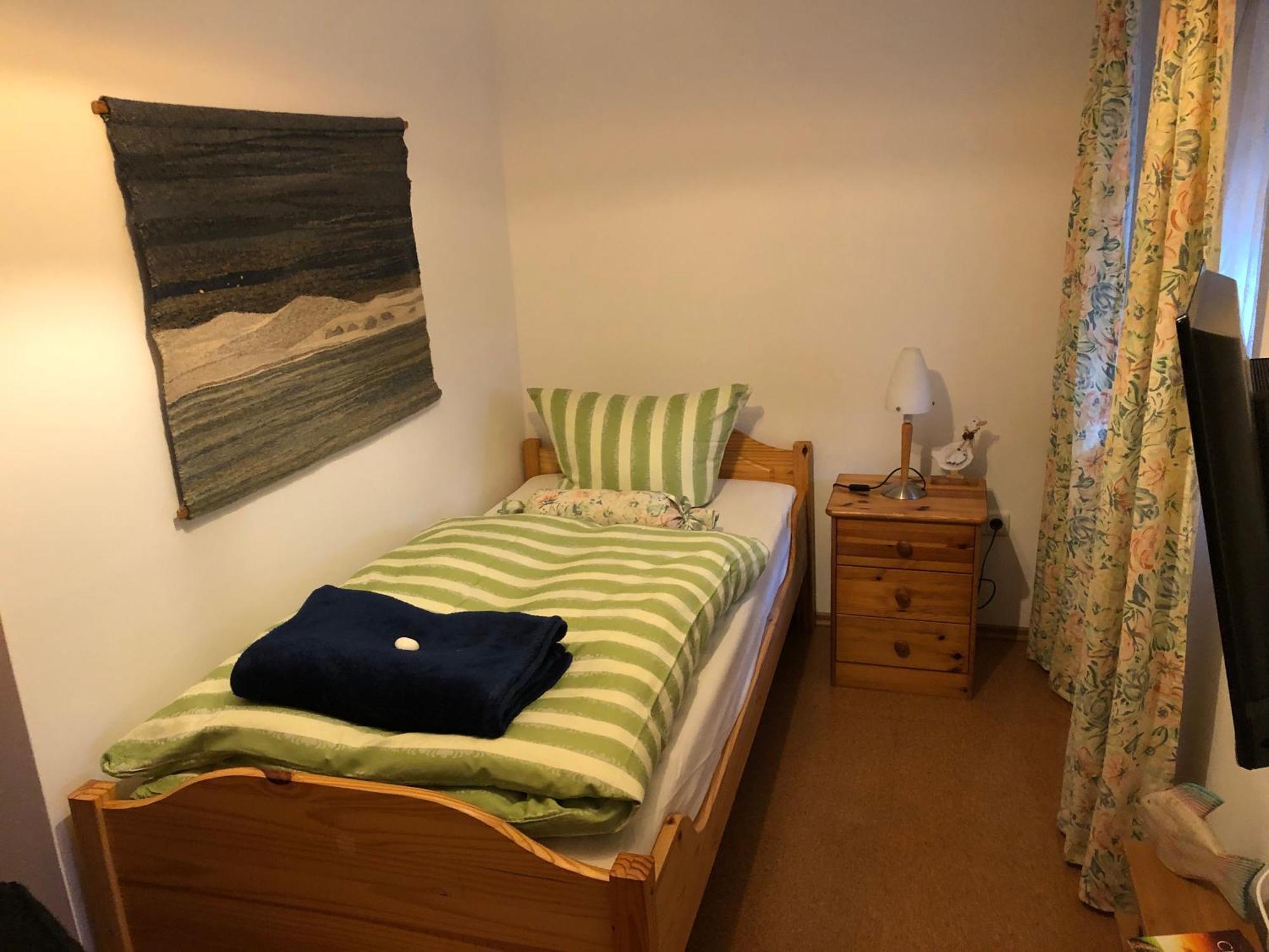 Schoene Ferienwohnung In Bahnhofsnaehe Fuer Urlaub, Studium Oder Arbeit Deggendorf Extérieur photo