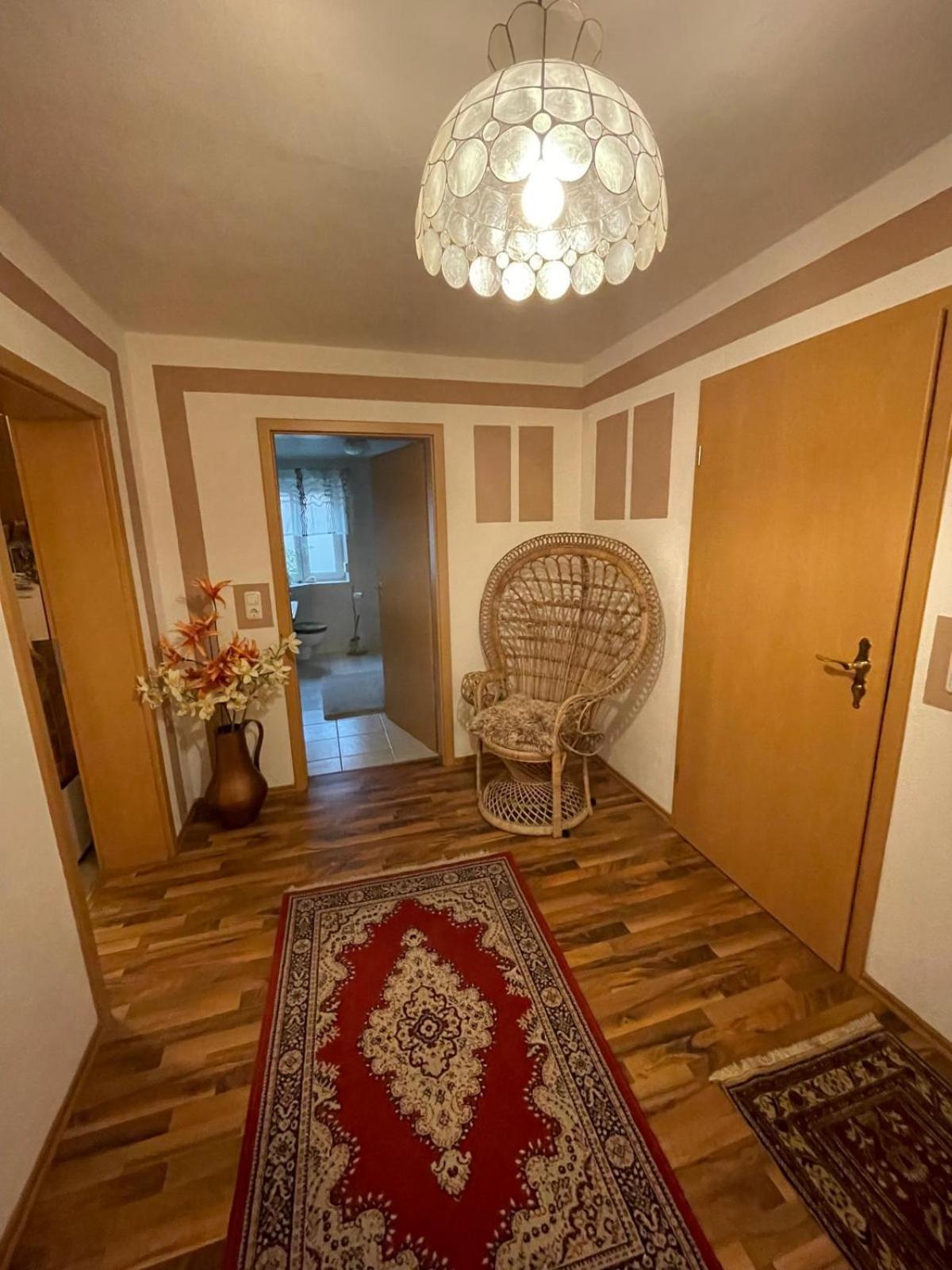 Schoene Ferienwohnung In Bahnhofsnaehe Fuer Urlaub, Studium Oder Arbeit Deggendorf Extérieur photo
