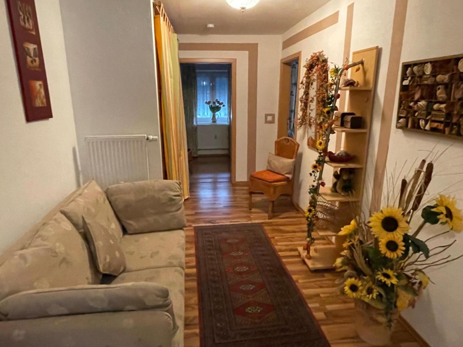 Schoene Ferienwohnung In Bahnhofsnaehe Fuer Urlaub, Studium Oder Arbeit Deggendorf Extérieur photo