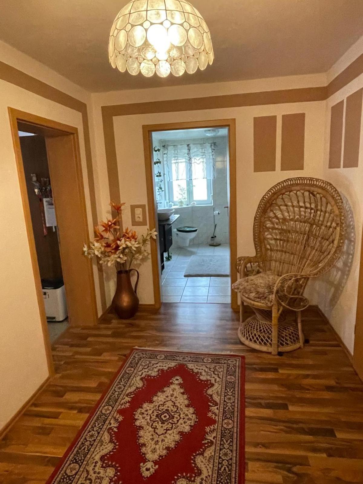 Schoene Ferienwohnung In Bahnhofsnaehe Fuer Urlaub, Studium Oder Arbeit Deggendorf Extérieur photo